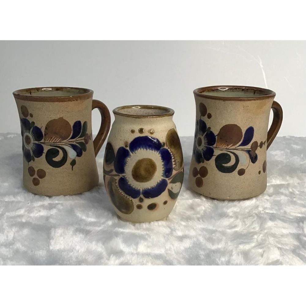 Vintage Tonala Mexico Pottery Set 2 Coffee Mugs 1 Bud‎ Vase Hand Painted Floral